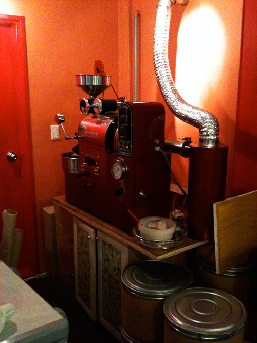 초코소녀 커피총각 - 커피 볶는 기계